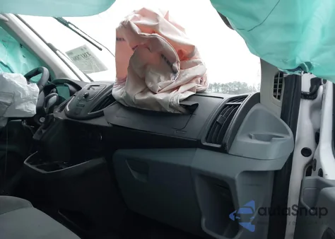 2016 Ford Transit-250 z USA, uszkodzony, nr VIN 1FTYR1ZM8GKA47747